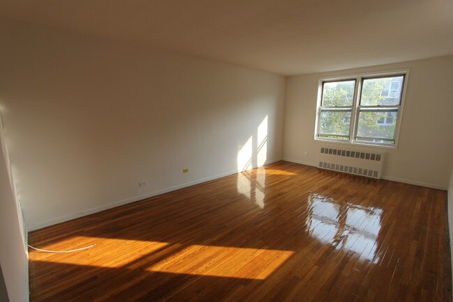 Foto del edificio - 10101 67th Dr