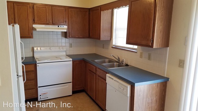 Foto del edificio - 3266-3268 N Longfellow Ct