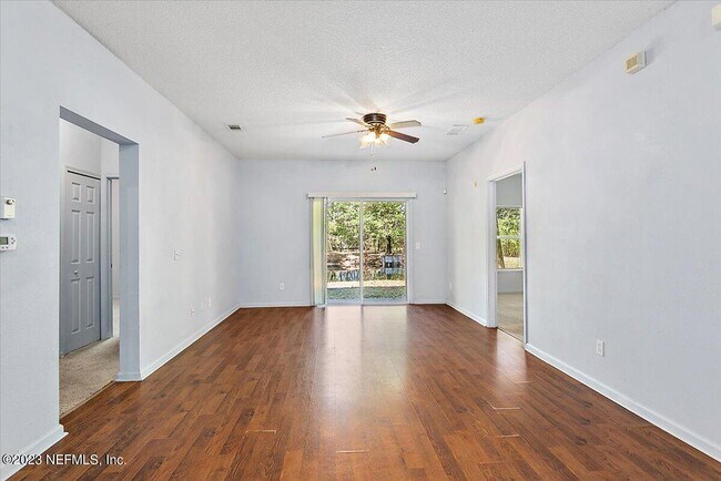 Foto del edificio - 3620 Kirkpatrick Cir