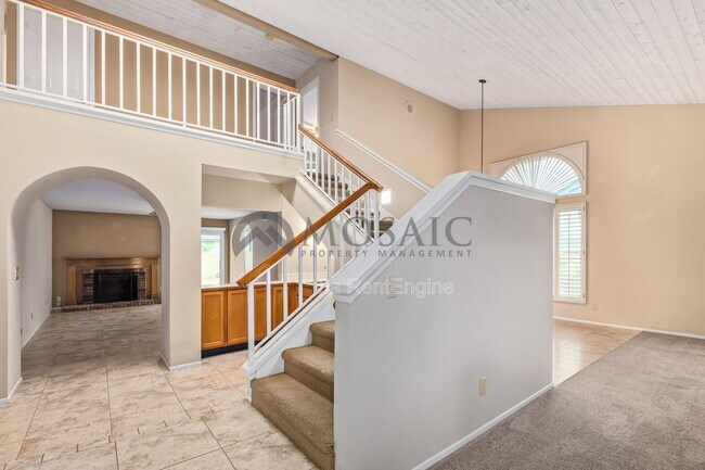 Building Photo - 10156 E Becker Ln
