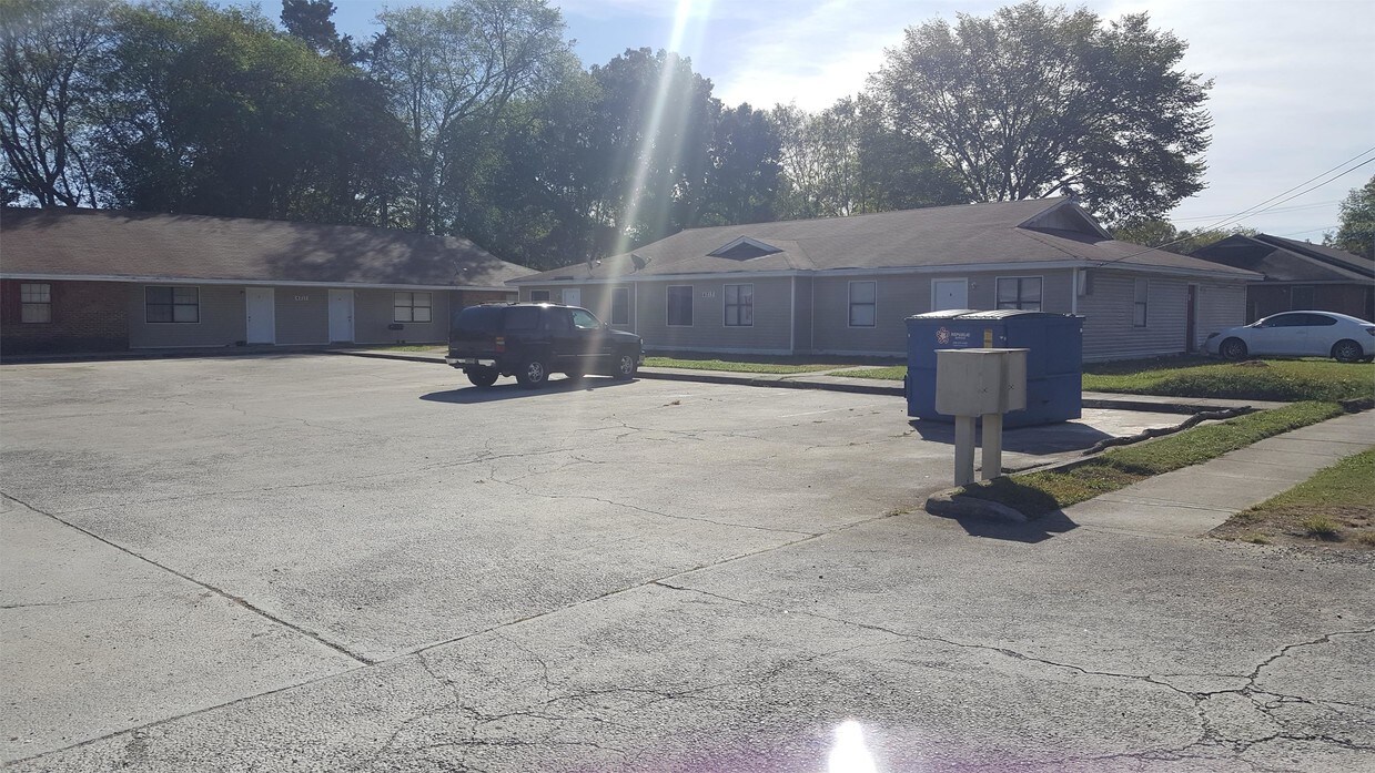 4217 Patton Rd SW Unit 4217 B, Huntsville, AL 35805 Apartment for