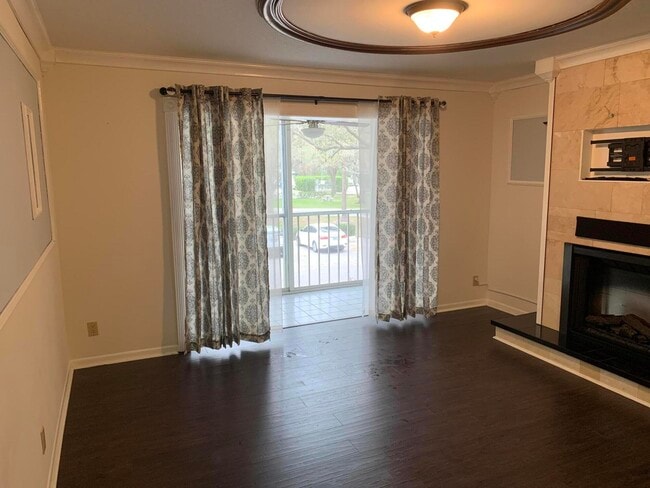 Building Photo - 2504 SE Anchorage Cove