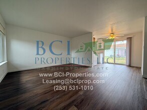 Building Photo - 10902 Freiday St SW