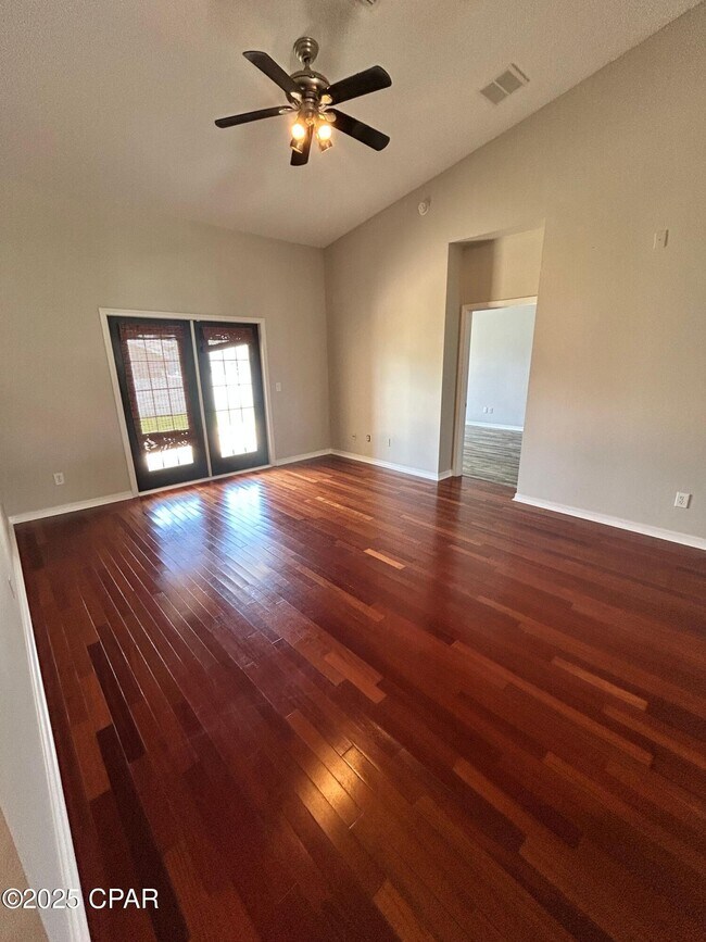 Foto del edificio - 3474 Cherry Ridge Rd