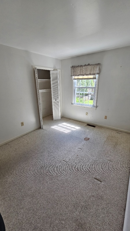 Building Photo - 118 Camelot Ct