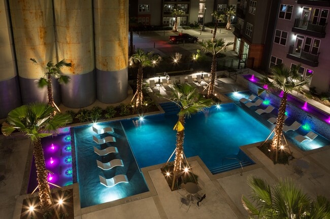 Resort Style Pool - The Flats at Big Tex - Historical Access