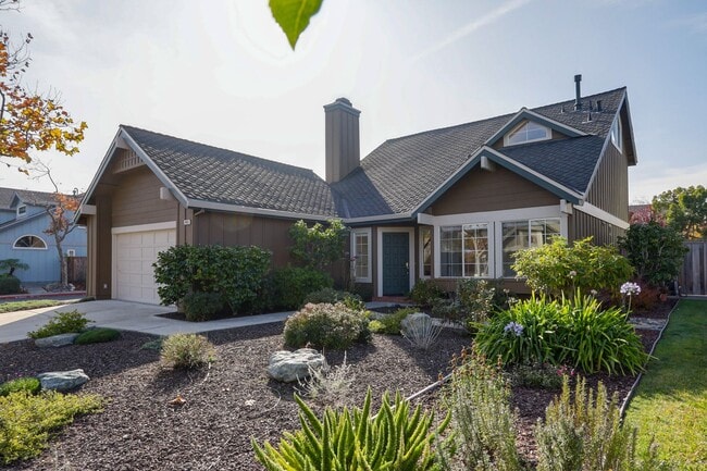 Building Photo - 3 Bed / 3 Bath single family home with huge backyard in Foster City. YouTube tour!!