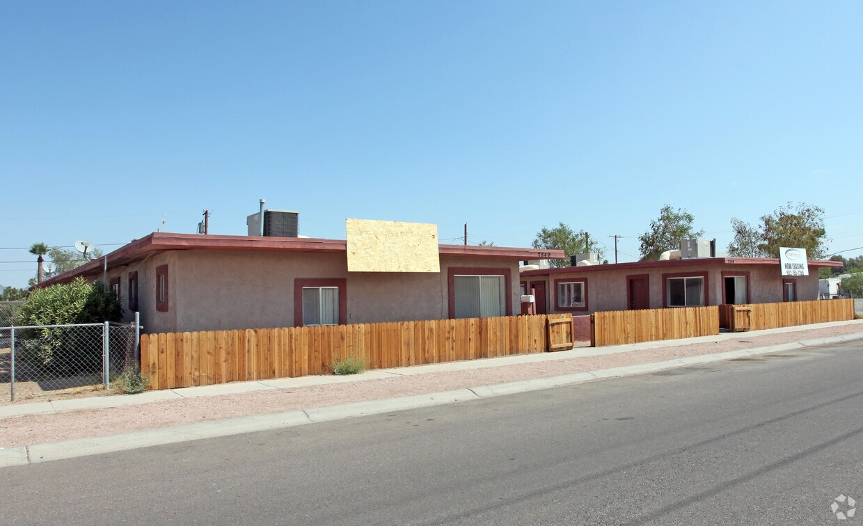 Building Photo - Adams Fourplexes