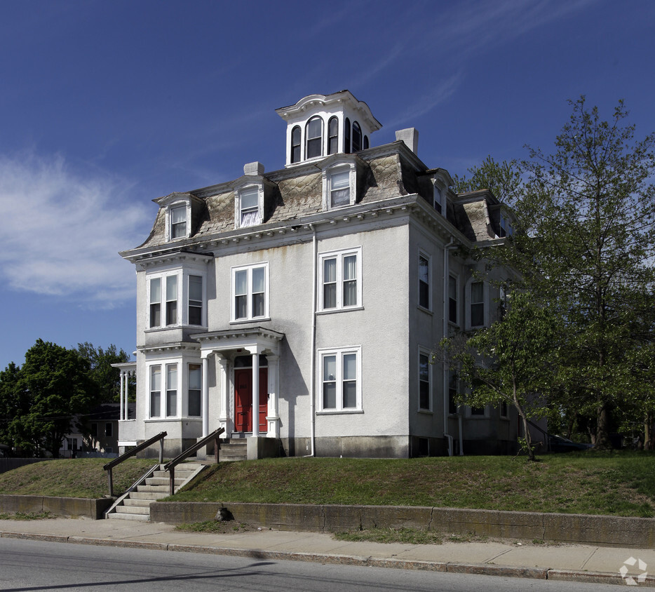 Building Photo - 865 Eddy St