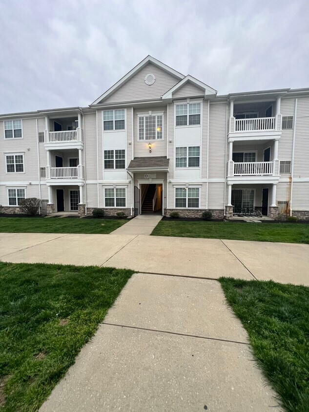 110 Lionheart Ln Unit 110, West Deptford, NJ 08086 Condo for Rent in