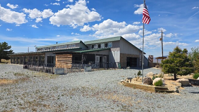 Building Photo - 5800 Peak Rd
