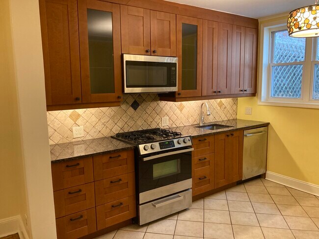Foto del edificio - 348 15th St