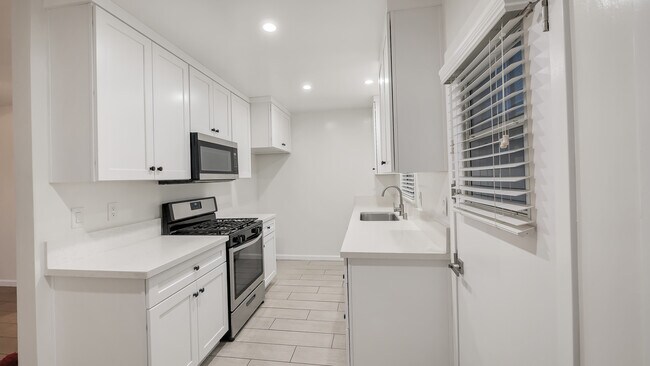 Cocina - 11216 Tiara St