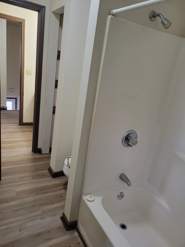 Foto del edificio - 252 Claire St