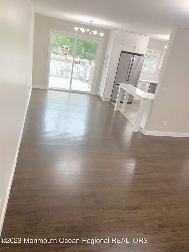 Building Photo - 37 Villanova Dr