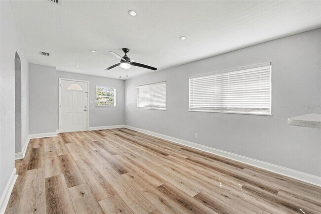 Foto del edificio - 8902 El Portal Dr