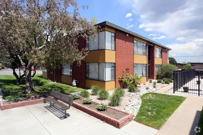 Four Winds Apartments - 7500-7506 W 10th Ave Lakewood, CO | Apartments.com