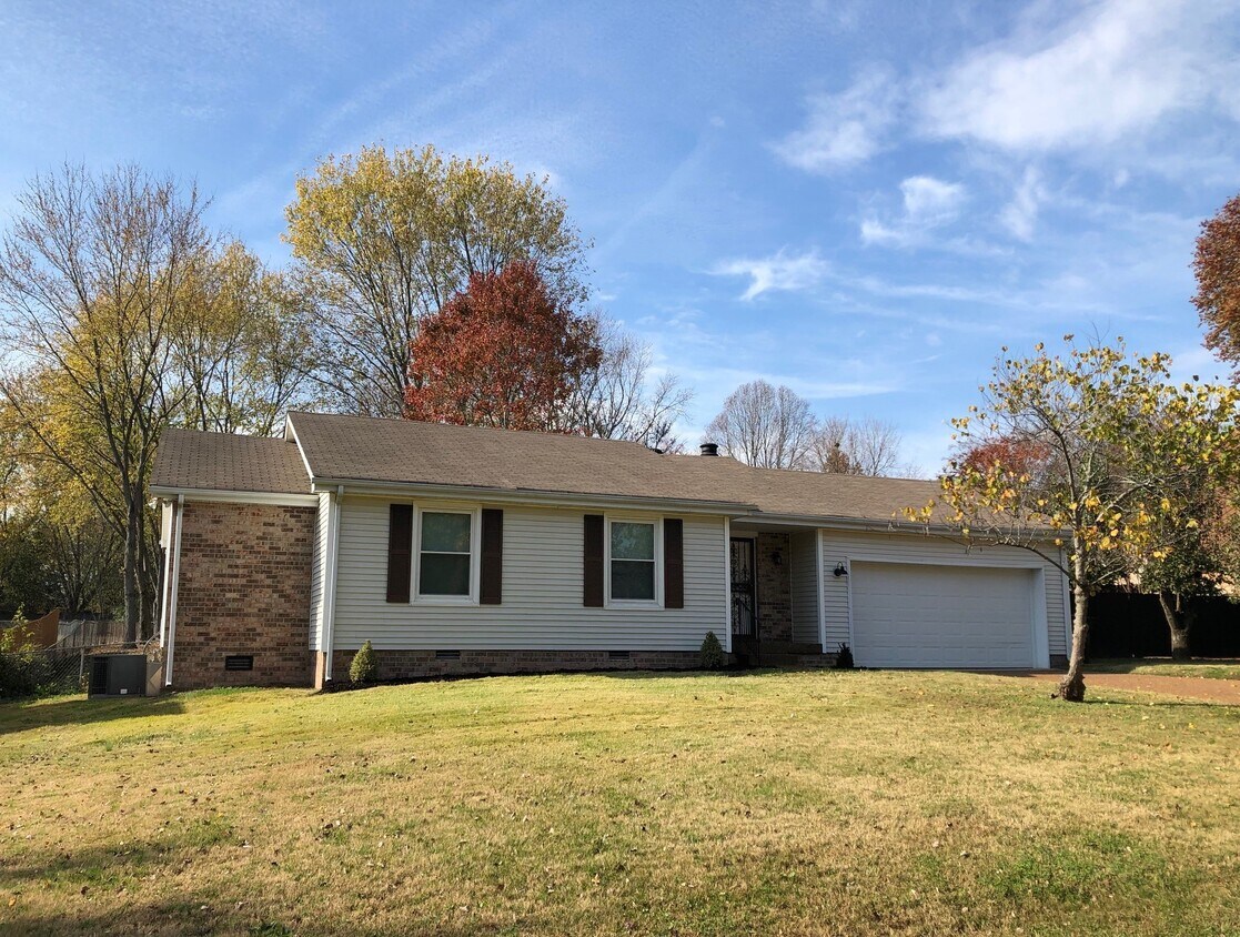 Primary Photo - 110 Pebble Creek Rd
