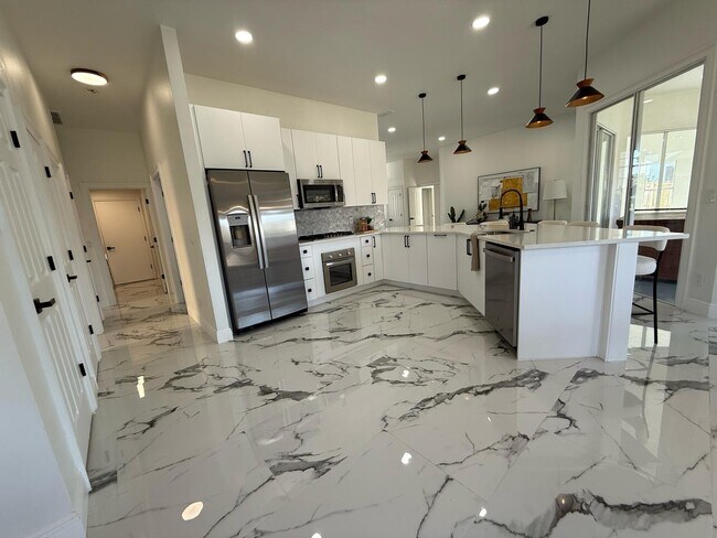 Building Photo - 1608 Ledgestone Dr