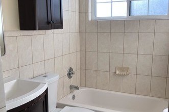 Bathroom - 1011 Hilldale Dr