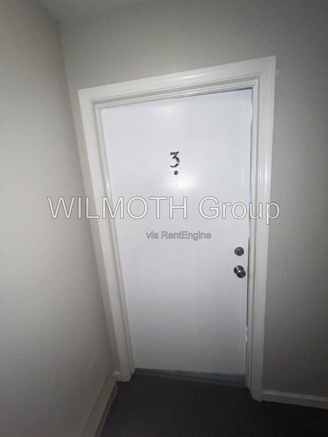 Building Photo - 1310 Millerwood Dr
