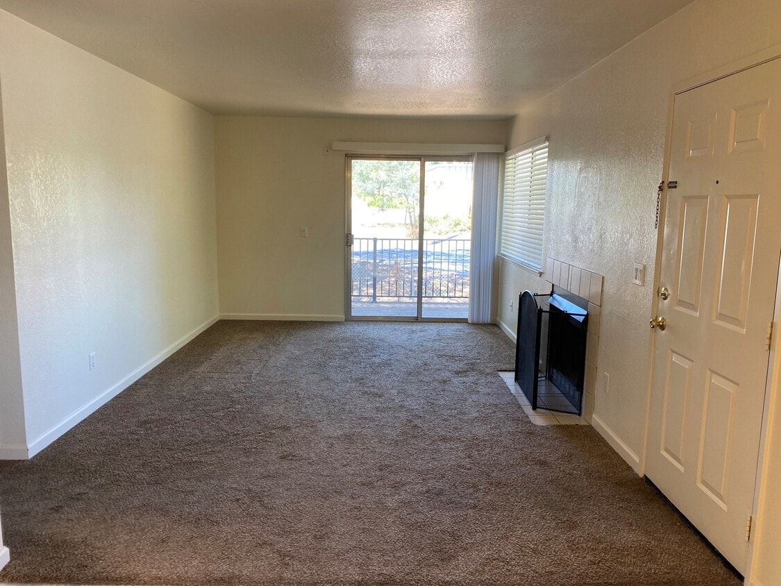 2529 Greenwood Ln Unit 14, Cameron Park, CA 95682 Apartments in