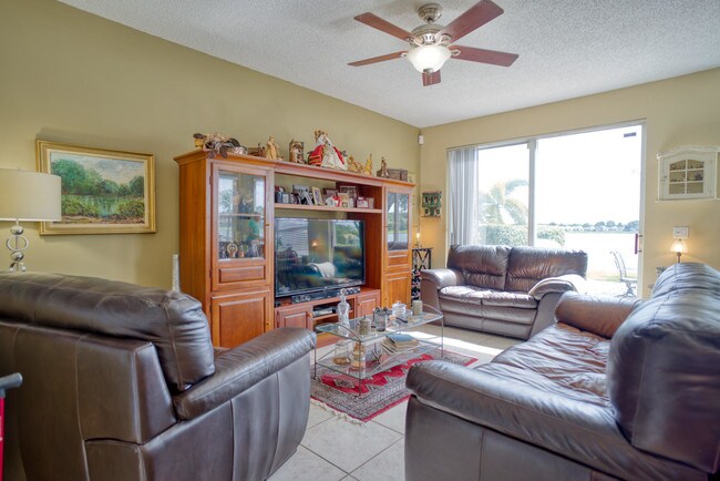 Building Photo - 3758  Coco Lake Drive  Coconut Creek FL 33073