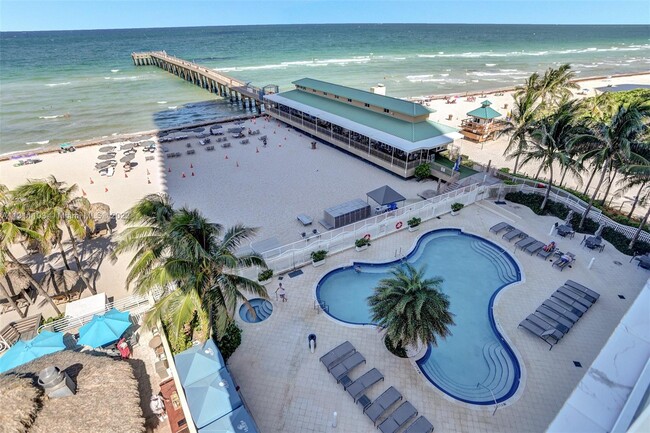 Foto del edificio - 16699 Collins Ave