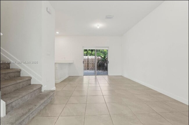 Foto del edificio - 2645 SE 17th St