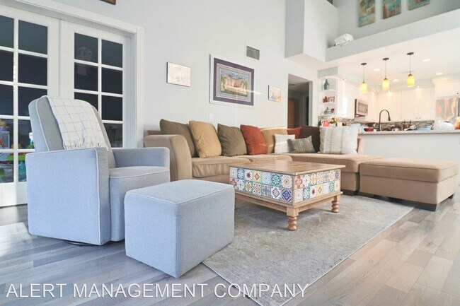 Building Photo - 2 br, 2.5 bath House - 844 Vista Arriago