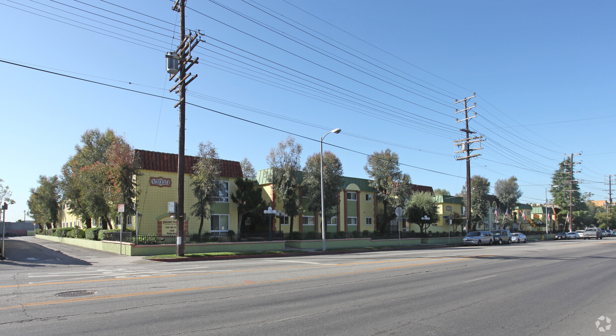 Primary Photo - Sheldon Village Apartments