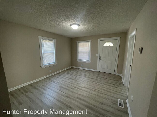 Building Photo - 2 br, 1 bath House - 903 N Hillcrest Ave