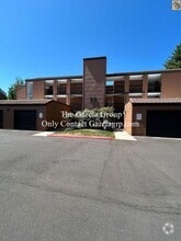 Building Photo - 181 Oswego Summit