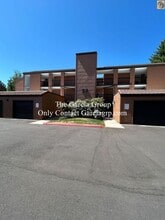 Building Photo - 181 Oswego Summit