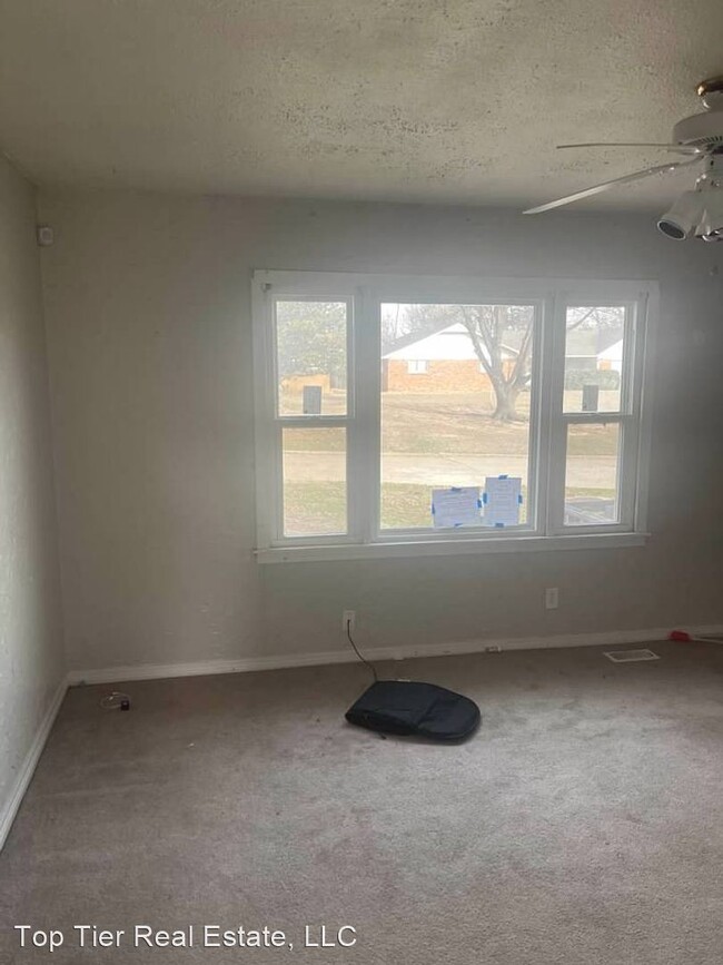 Building Photo - 3 br, 1 bath House - 514 N 19th St