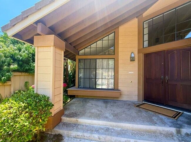 Foto del edificio - Welcome to Sophisticated Living in Prestigious Carmel Valley