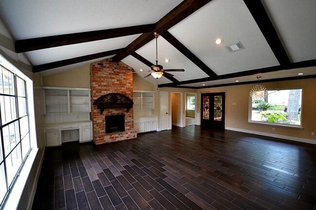 Building Photo - 11211 Ash Creek Dr