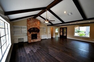 Building Photo - 11211 Ash Creek Dr