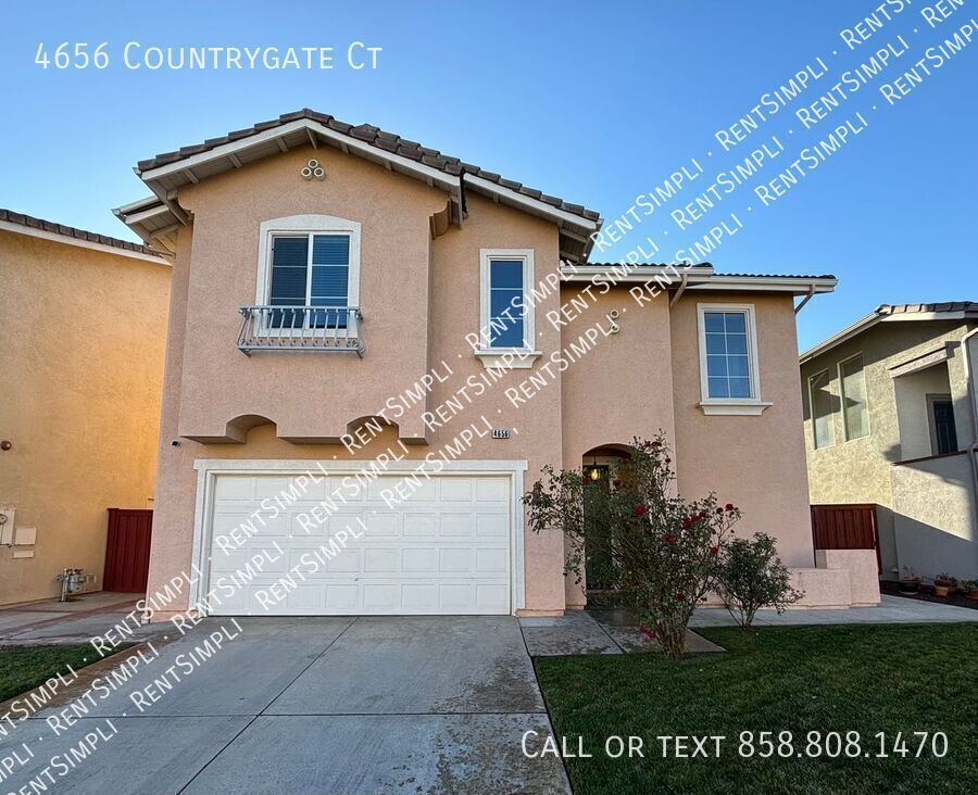 Primary Photo - Spacious 3-Bedroom Home in Gated Tiburon P...