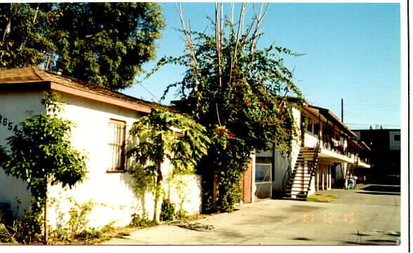 Primary Photo - 2640 1/2 Peck Rd