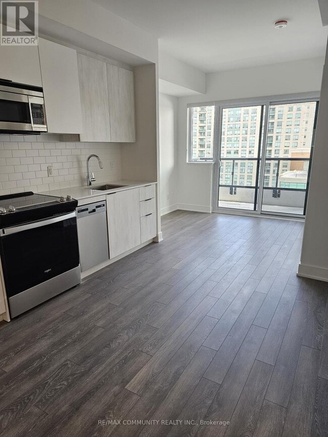 Building Photo - 1350 Ellesmere Rd