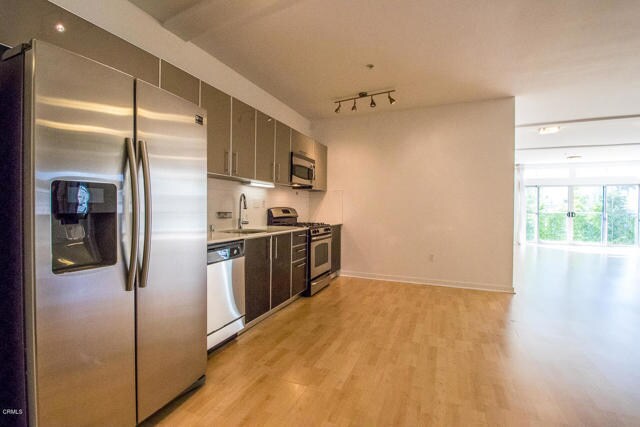 Foto del edificio - 4215 Glencoe Ave