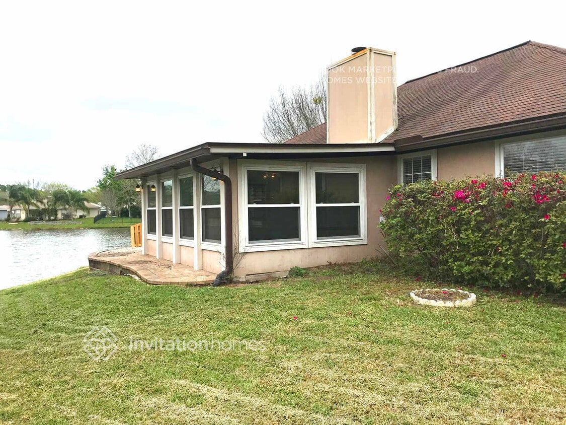 Building Photo - 11572 Twin Oaks Dr