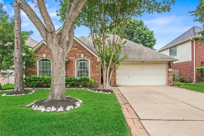 Foto del edificio - 7302 Hollow Field Ln