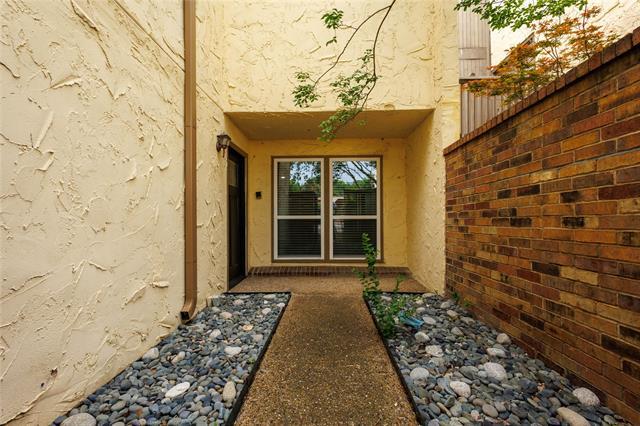 Foto del edificio - 9830 Bent Branch Ln