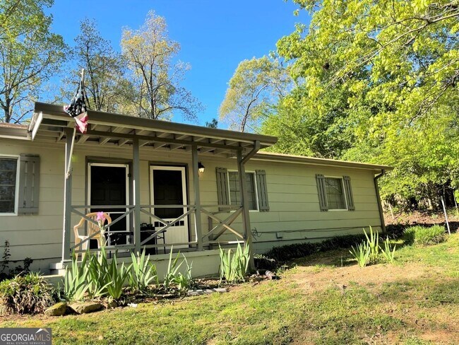 Foto del edificio - 17 Oak Dr