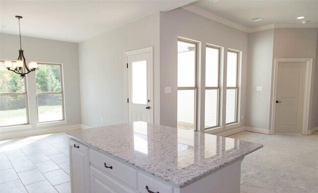 Building Photo - 10594 Dodger Dr