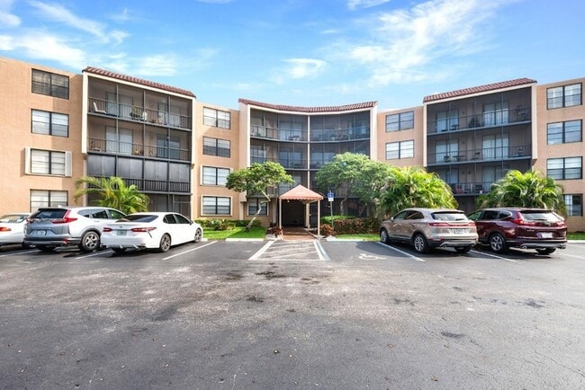 Photo - 3900 N Hills Dr Apartment