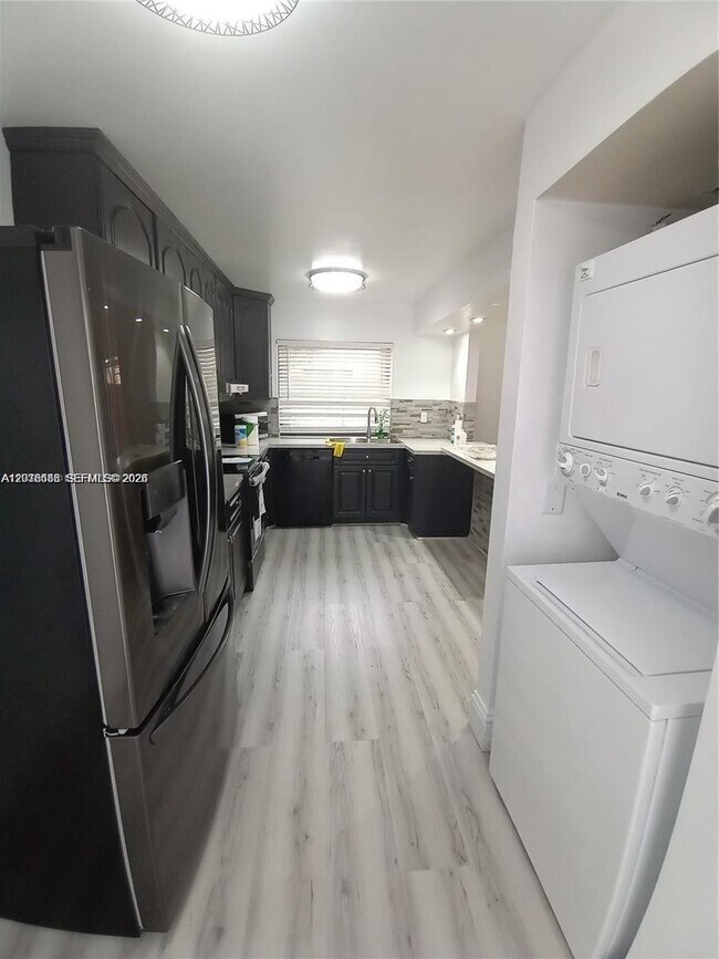 Foto del edificio - 6533 NW 170th Ln