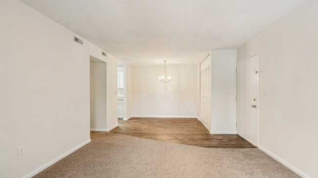 Living Area - Westchester Key Apartments